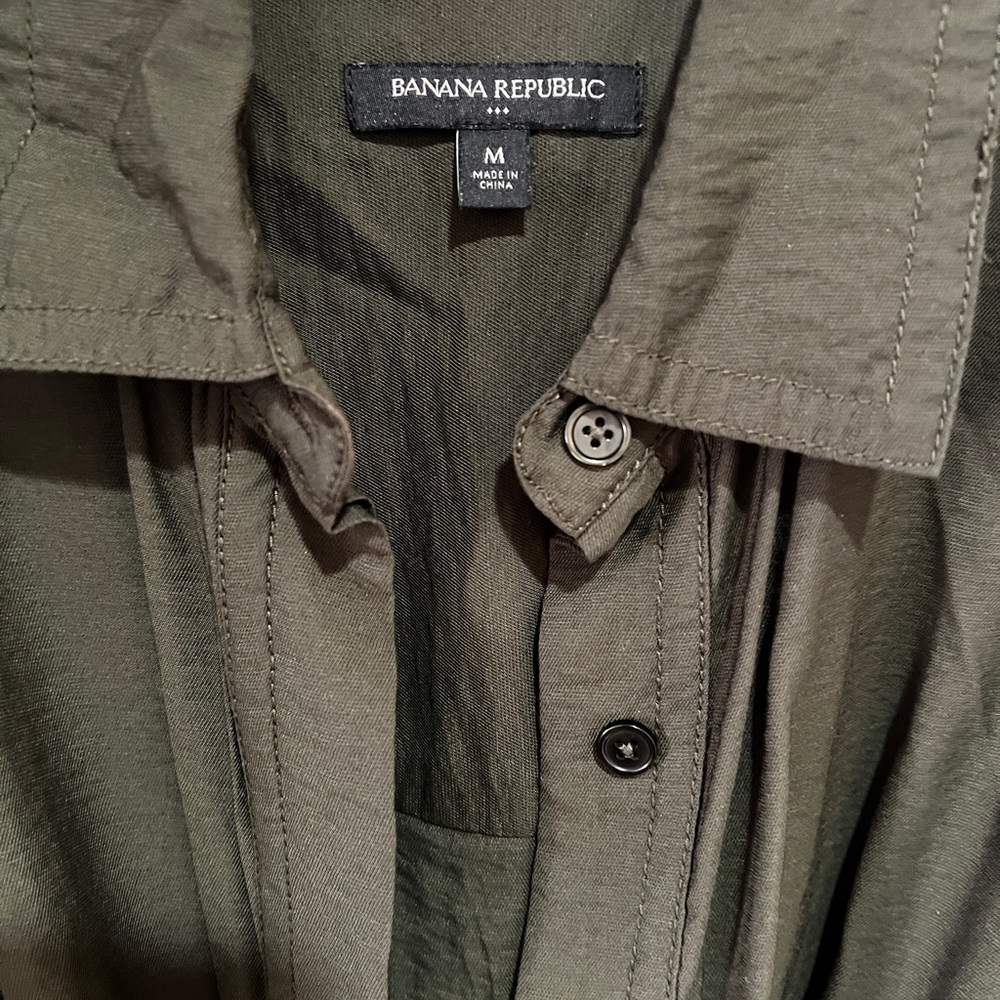Banana Republic Women’s olive green jumpsuit